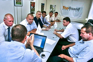 курси тілоохоронців, навчання тілоохоронців, курси особистої охорони, підготовка тілоохоронців, навчальний центр ТопГард, центр спеціальної підготовки ТопГард, курси охоронців, професійне навчання охорони, курси тілоохоронців в Україні, навчання особистій охороні VIP, курси екстремального водіння для тілоохоронців, підготовка водіїв-тілоохоронців, корпоративні курси безпеки, підвищення кваліфікації охоронців, навчання охороні VIP-персон, професійна підготовка тілоохоронців, антитерористична підготовка, тактична медицина для охоронців, конфліктологія та безпека, юридична підготовка охорони, психологічна підготовка тілоохоронців, безпека бізнесу, особиста безпека, ТопГард, TopGuard, навчальний центр TopGuard