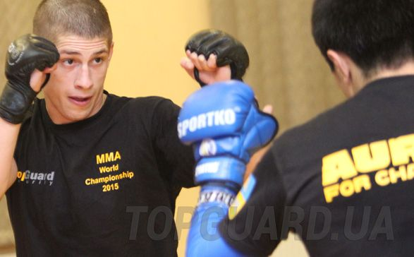 Интервью с тренером спортивного клуба AURUM о подготовке бойцов ММА, охранников TopGuard Security, боевых искусствах, Крав Мага и сотрудничестве с CNN