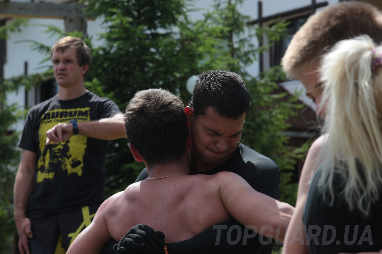 Подготовка телохранителей TopGuard в высокогорном кемпе в Карпатах, интенсивные тренировки по ММА и боевому самбо, развитие выносливости и функциональной готовности