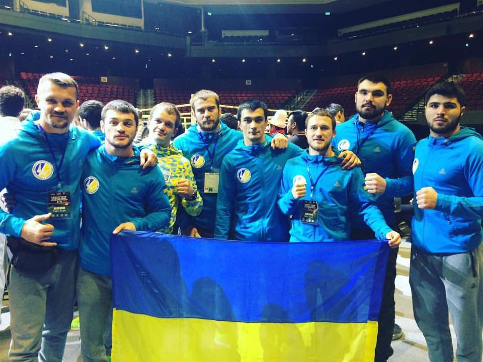 Успіх збірної України на Чемпіонаті світу з ММА 2016 у Макао, срібні медалі, підготовка спортсменів у тренувальному комплексі TopGuard та СК «Аурум»